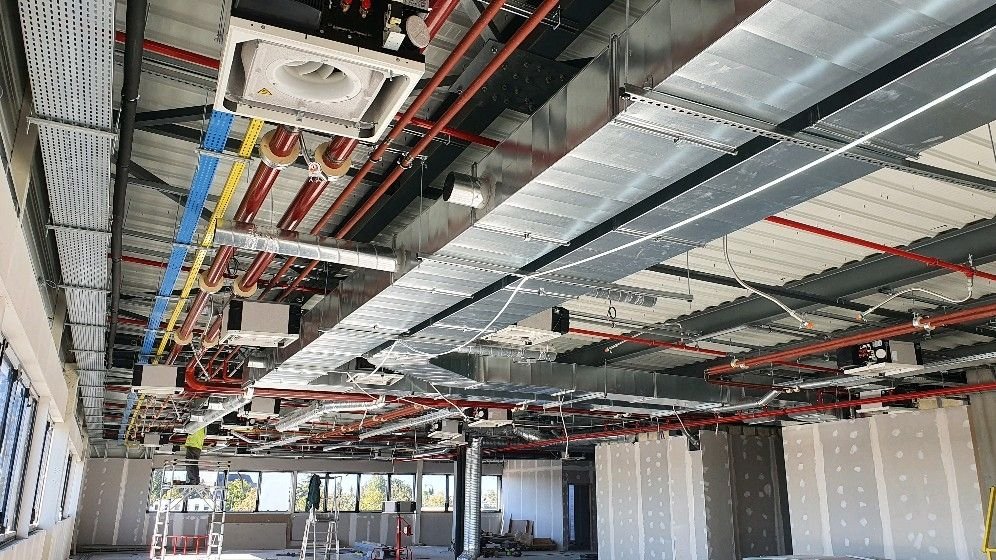 Installation de gaines de ventilation par Rashica Ventilation